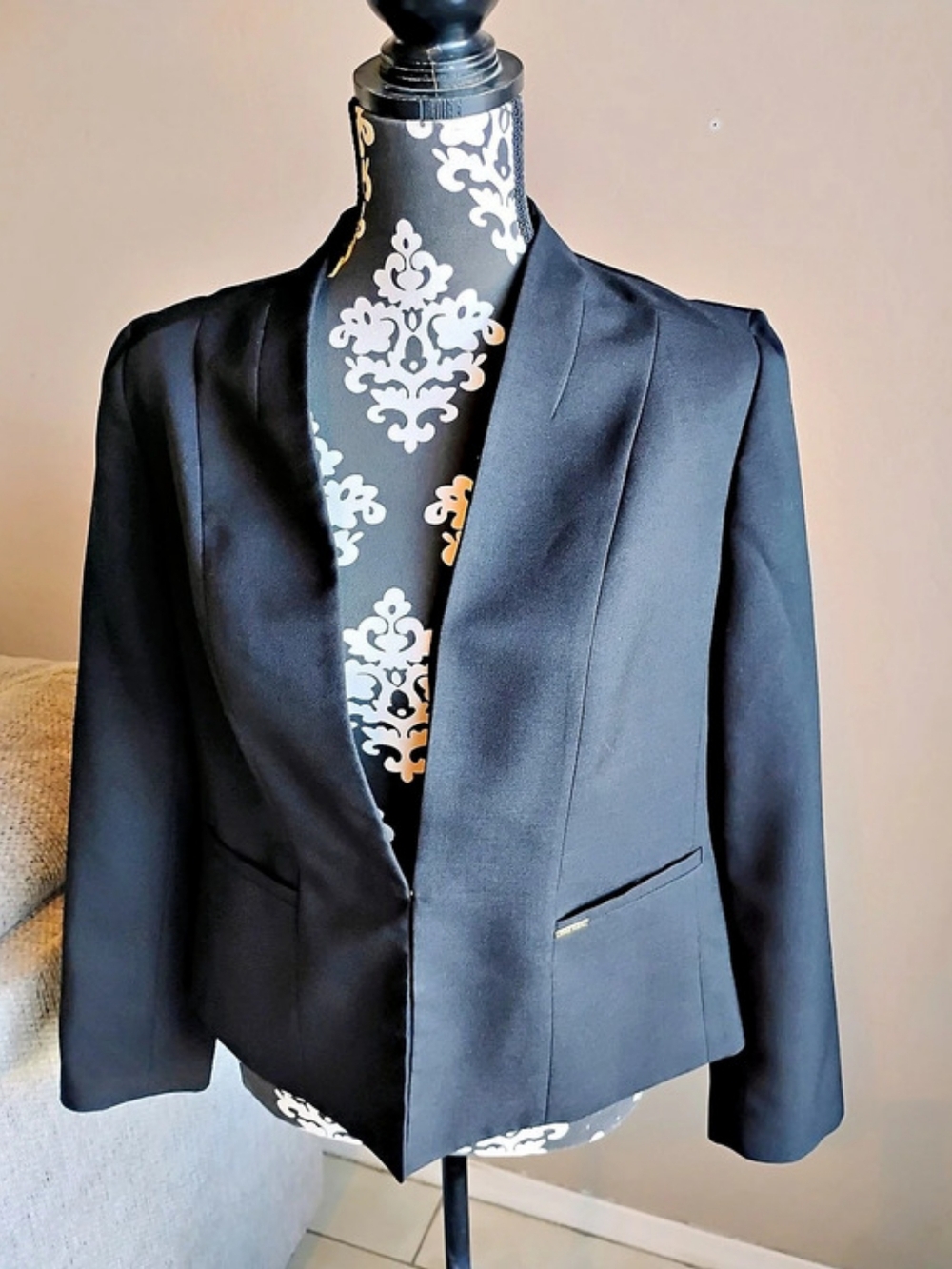 Anne Klein Blazer in Black Size Medium Like New